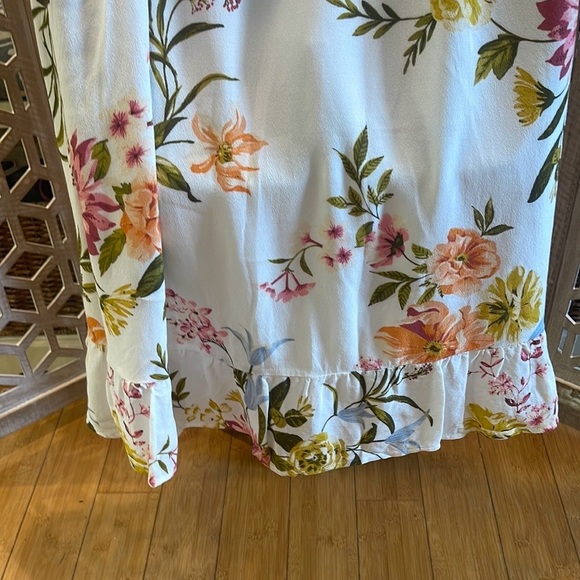LOFT size 8 Wrap Floral Dress - Cream with Pink and Yellow Flowers - Picture 3 of 10